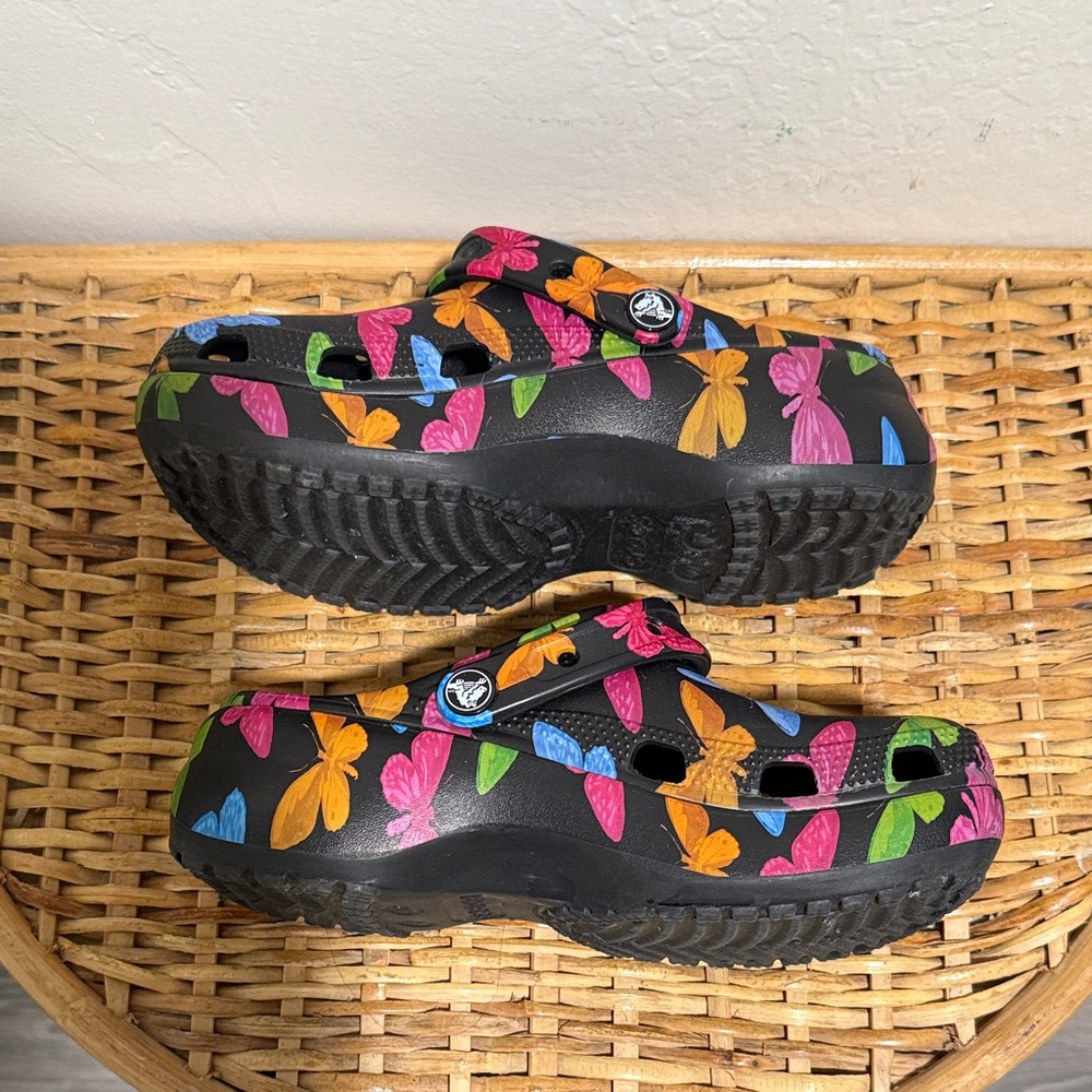 CROCS Black Clogs with Multicolor Floral Print - Picture 7 of 9